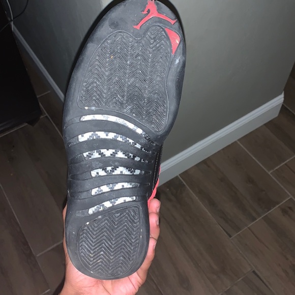 jordan 12 reverse flu game - Picture 3 of 3